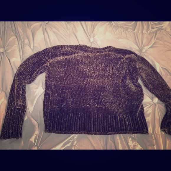 Aeropostale Sweaters - Aeropostle Velvet Cropped Sweater